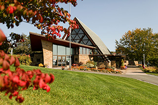 Le centre d’accueil au lieu historique national Alexander-Graham-Bell.